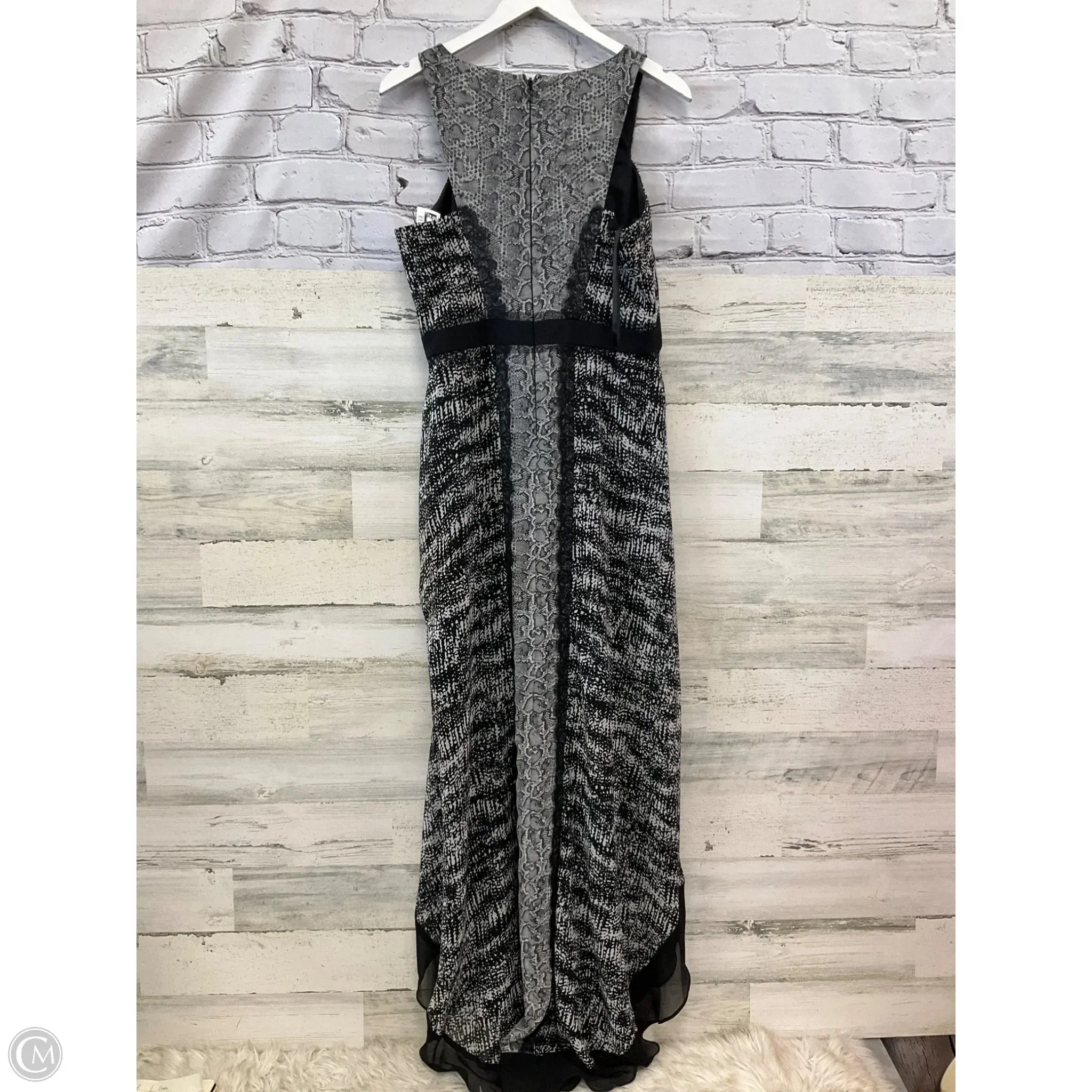 Dress Casual Maxi By Bcbg In Grey. Size: M