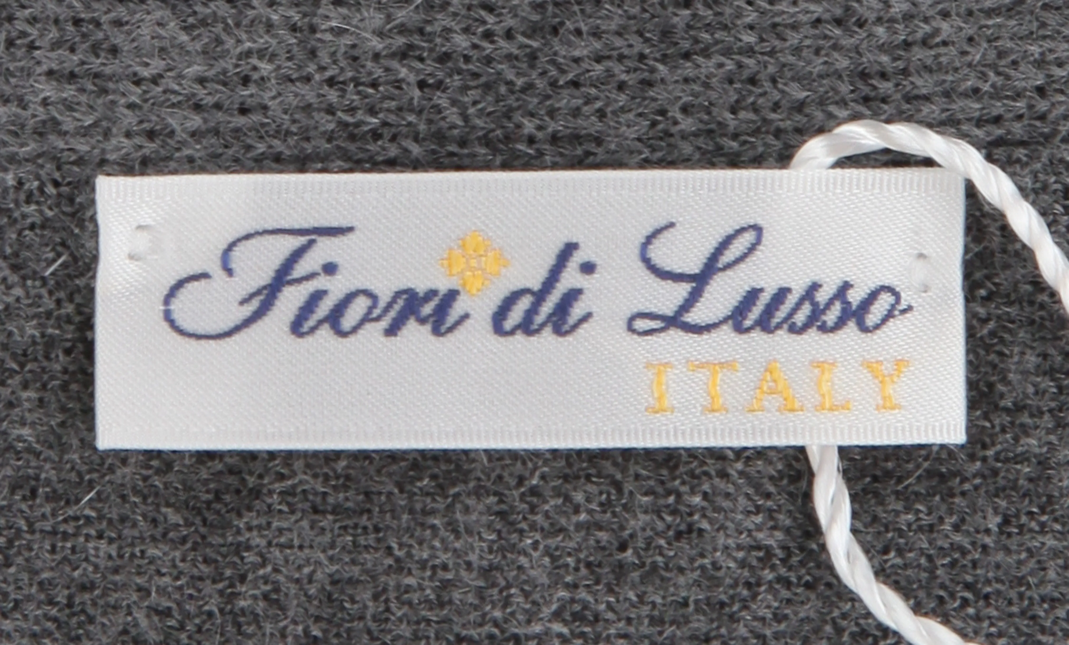 Fiori Di Lusso Dark Gray V-Neck Cardigan